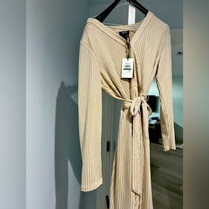 NWT - DKNY dress size L